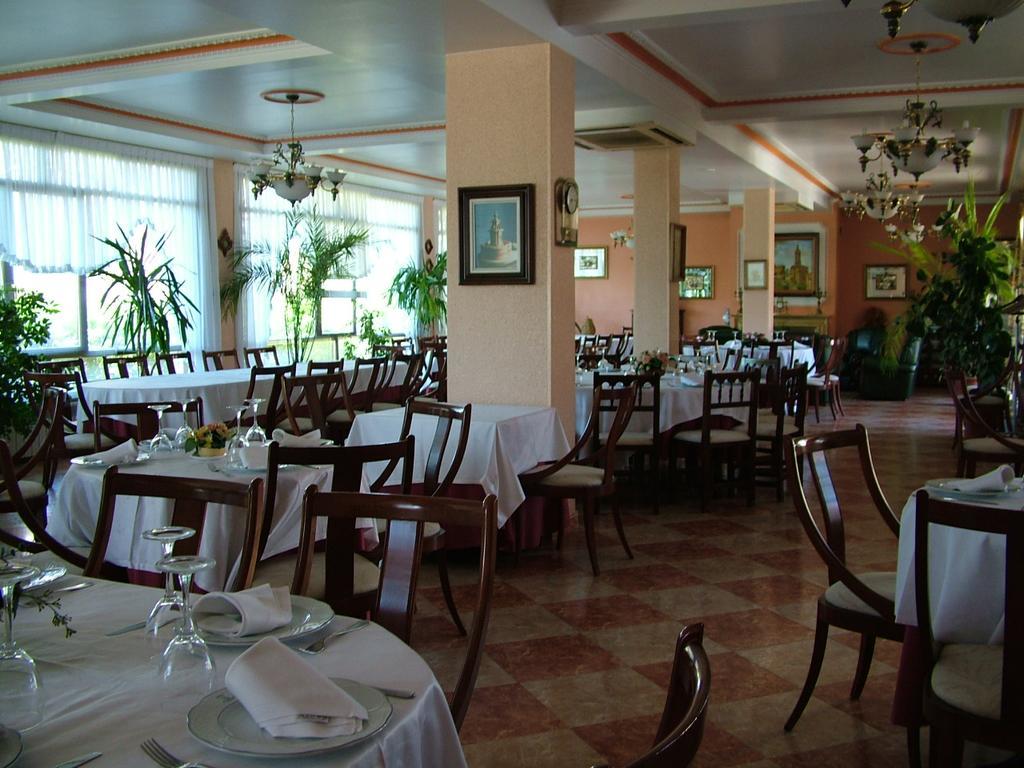 Hostal El Botero Cuzcurrita-Rio Tiron ภายนอก รูปภาพ